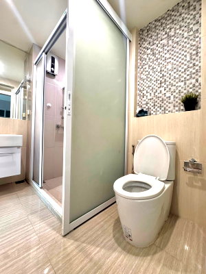 Condos for rent : MN008019 | 1Bed | 1Bath | MRT Huai Khwang | 46sqm | THB 21,000/mo | Fl.31 — Life Ratchadapisek Bangkok