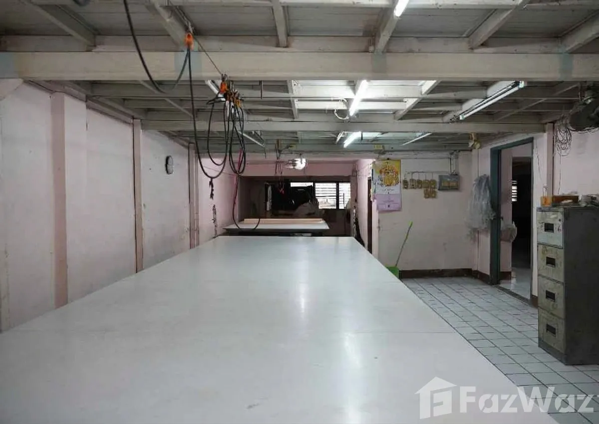 5-bed townhouse for sale, 520 sqm, 42 sq wah, Phaya Thai
