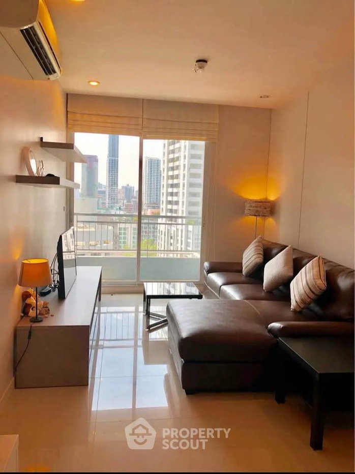 picture 1-BR Condo at Circle Condominium near MRT Phetchaburi (ID 3319570) - 1/6