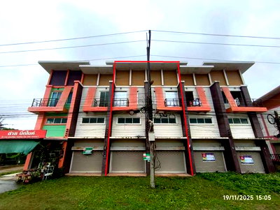 Shophouses for sale Mae Lao Chiang Rai : SHOP HOUSE 35.3 Sq.w. Mae Lao Chiang Rai for 3.6M