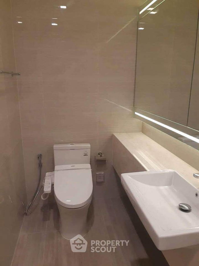picture 2-BR Condo at Noble Be 33 near BTS Phrom Phong (ID 3219612) - 10/13