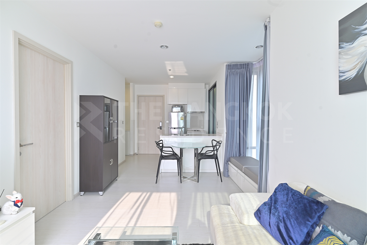 picture RHYTHM Sukhumvit 42 Full-featured common area near BTS Ekkamai - 6/10