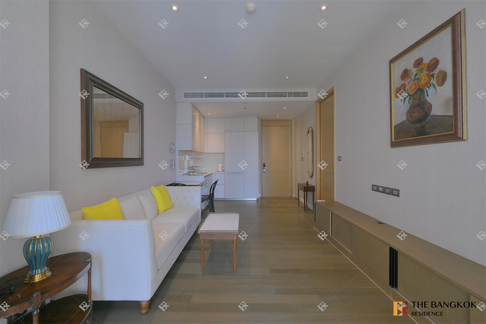 Magnolias Ratchadamri Boulevard Beautiful Room, Ready-to-move-in near BTS Chit Lom