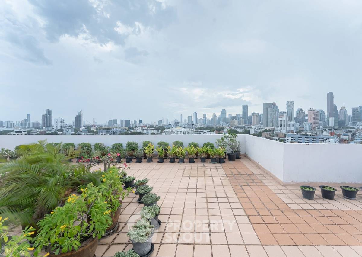 รูป คอนโด 2 ห้องนอน 120 ตร.ม. ที่ Sribumpen Condo Home ใกล้ MRT คลองเตย (ID 3316209) - รูปที่ 9/13