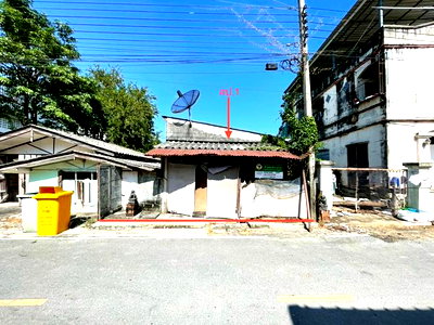 บ้านเดี่ยว บ.สยามแกรนส์  : บ้านเดี่ยว 25 ตร.วา บางเสาธง สมุทรปราการ 882,000