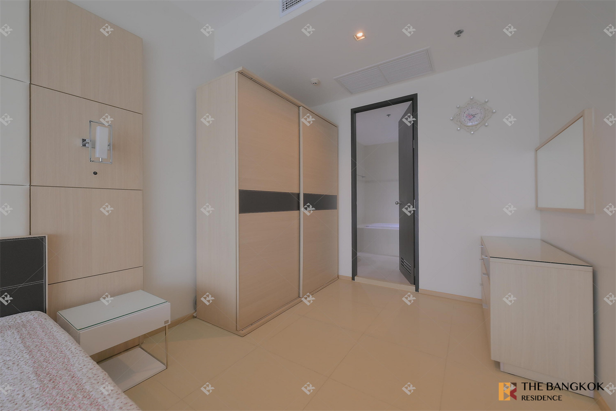 picture Comfortable and Ready to Move-in The Madison Condominium Sukhumvit 41 near BTS Phrom Phong - 9/10