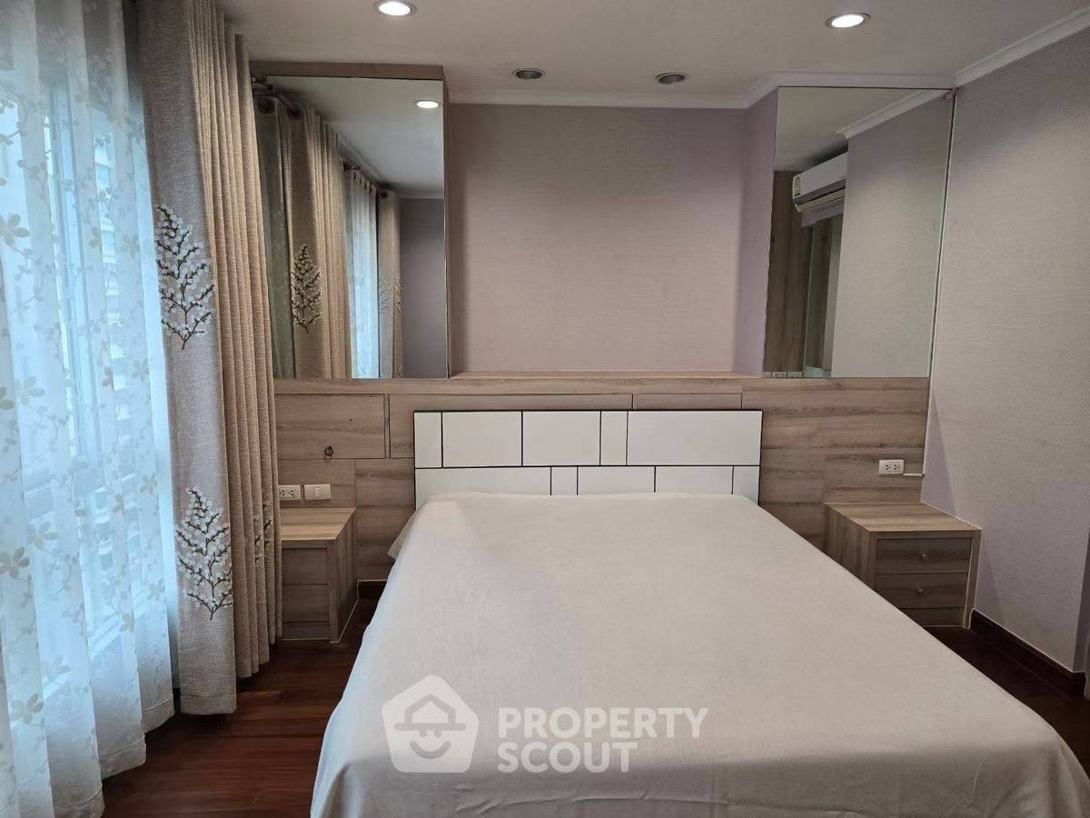 picture 3-BR Condo at Lumpini Park Riverside Rama 3 close to Phra Ram 3 (ID 3318552) - 8/9