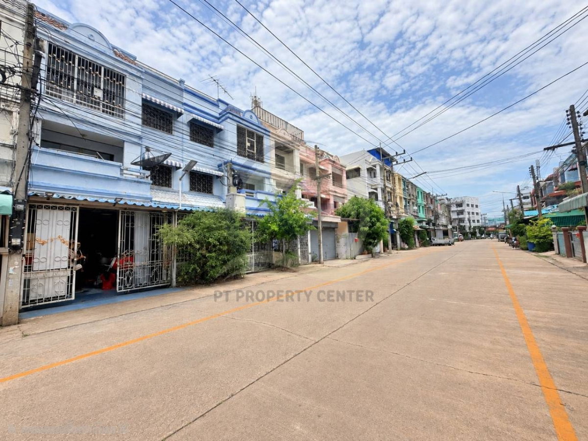 รูป ทาวน์โฮม 3 ชั้น หมู่บ้านเปี่ยมสุขการ์เด้นวิลล์ ถนนกรุงเทพ-ปทุมธานี ขายตามสภาพ เหมาะรีโนเวท เดินทางเข้า-ออกเมืองสะดวก - รูปที่ 20/20