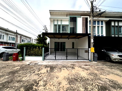 ทาวน์โฮม กรุงเทพมหานคร : ทาวน์โฮม 2ชั้น หมู่บ้านพลีโน่ วงแหวน-รามอินทรา ถนนเลียบคลองสอง คลองสามวา แต่งรีโนเวทใหม่ ทำเลดี น่าอยู่ มีเฟอร์ฯ