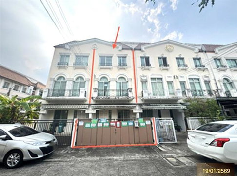 TOWN HOUSE 20.2 Sq.w. Lat Phrao Bangkok for 4.4M