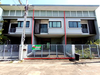 Townhouses for sale Makro Bangbuathong : TOWN HOUSE 18.6 Sq.w. Bang Bua Thong Nonthaburi for 2M