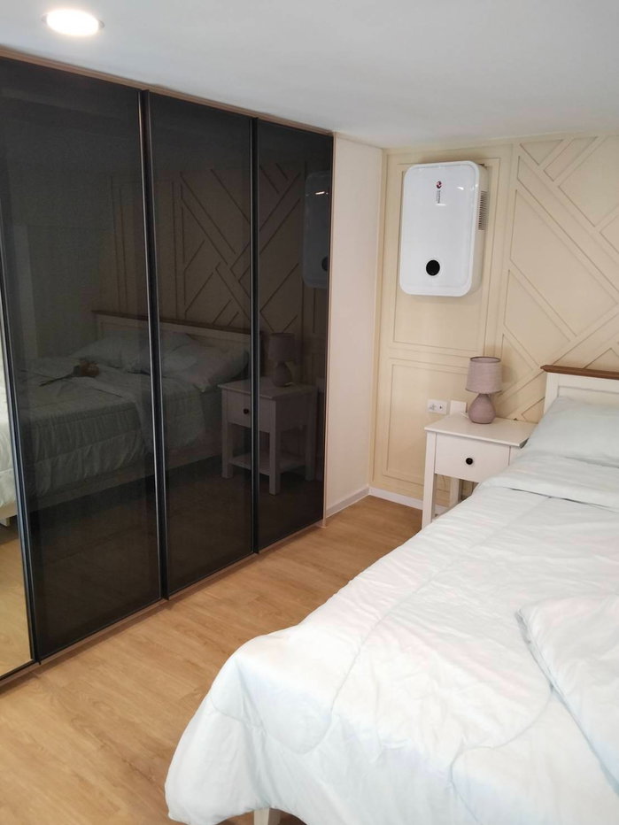 รูป Condo for RENT : Sieamese Rama 9 𝐒𝐢𝐳𝐞 :  40 sqm. DUPLEX 1 Bedroom /1 Bathroom / City view /Closed kitchen  𝐅𝐥𝐨𝐨𝐫 : 17th  Fully furnished - รูปที่ 10/12