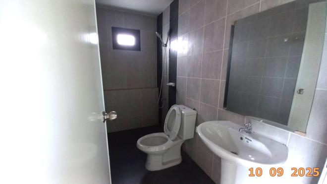 picture TOWN HOUSE 24.9 Sq.w. Ban Bung Chonburi for 1.8M - 10/29