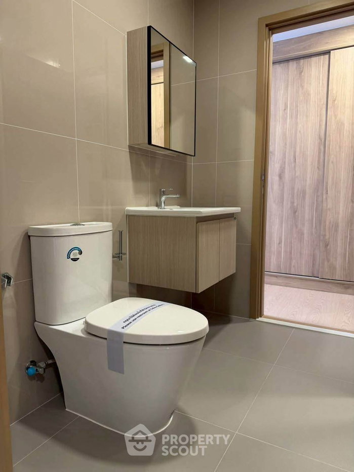 picture 1-BR Condo at The Base Urban Rama9 near MRT Phra Ram 9 (ID 3318524) - 5/8