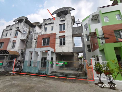 HOME 37 Sq.w. Wang Thonglang Bangkok for 5.8M