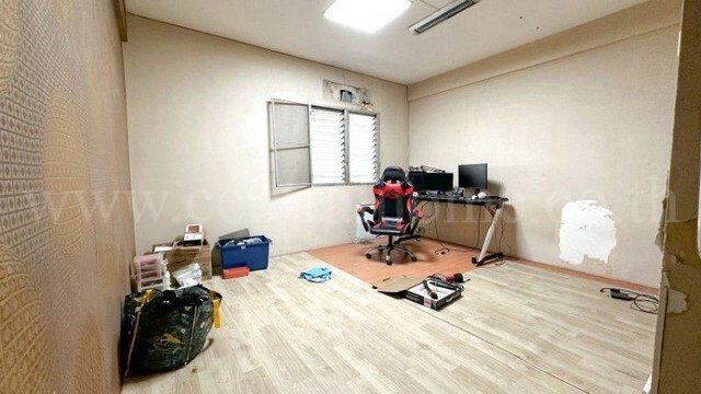 รูป อาคารพาณิชย์ 3.5 ชั้น ลาดพร้าววังหิน 26 เนื้อที่ 24 ตร.วา ราคาถูกมาก - ลาดพร้าว - รูปที่ 8/18