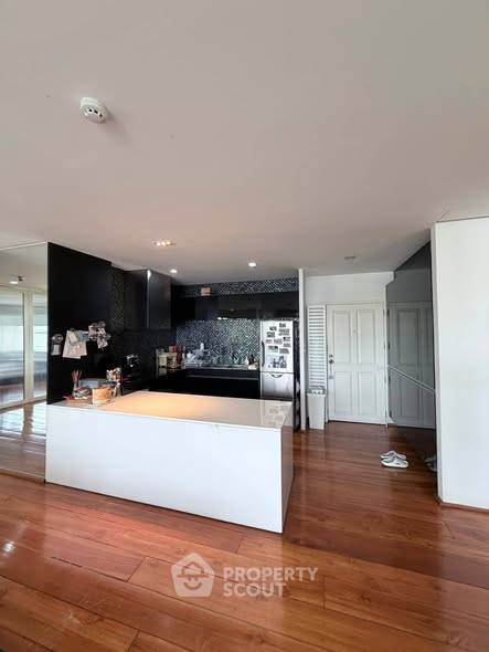 picture 2-BR Condo at Supreme Ville Condominium near MRT Khlong Toei (ID 3316069) - 2/19