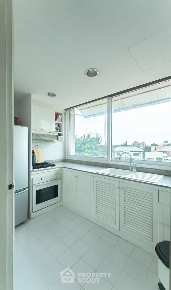 รูป คอนโด 2 ห้องนอน 120 ตร.ม. ที่ Sribumpen Condo Home ใกล้ MRT คลองเตย (ID 3316209) - รูปที่ 8/13