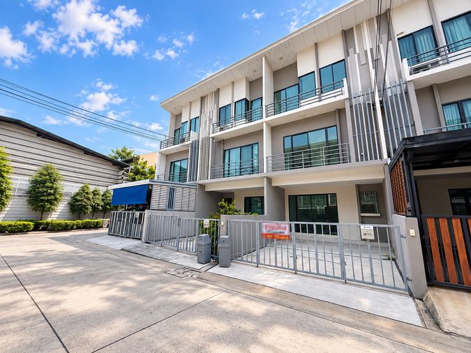 5-bed townhouse for sale, 139 sqm, 18.5 sq wah, J Grand Sathorn - Kalapapruek