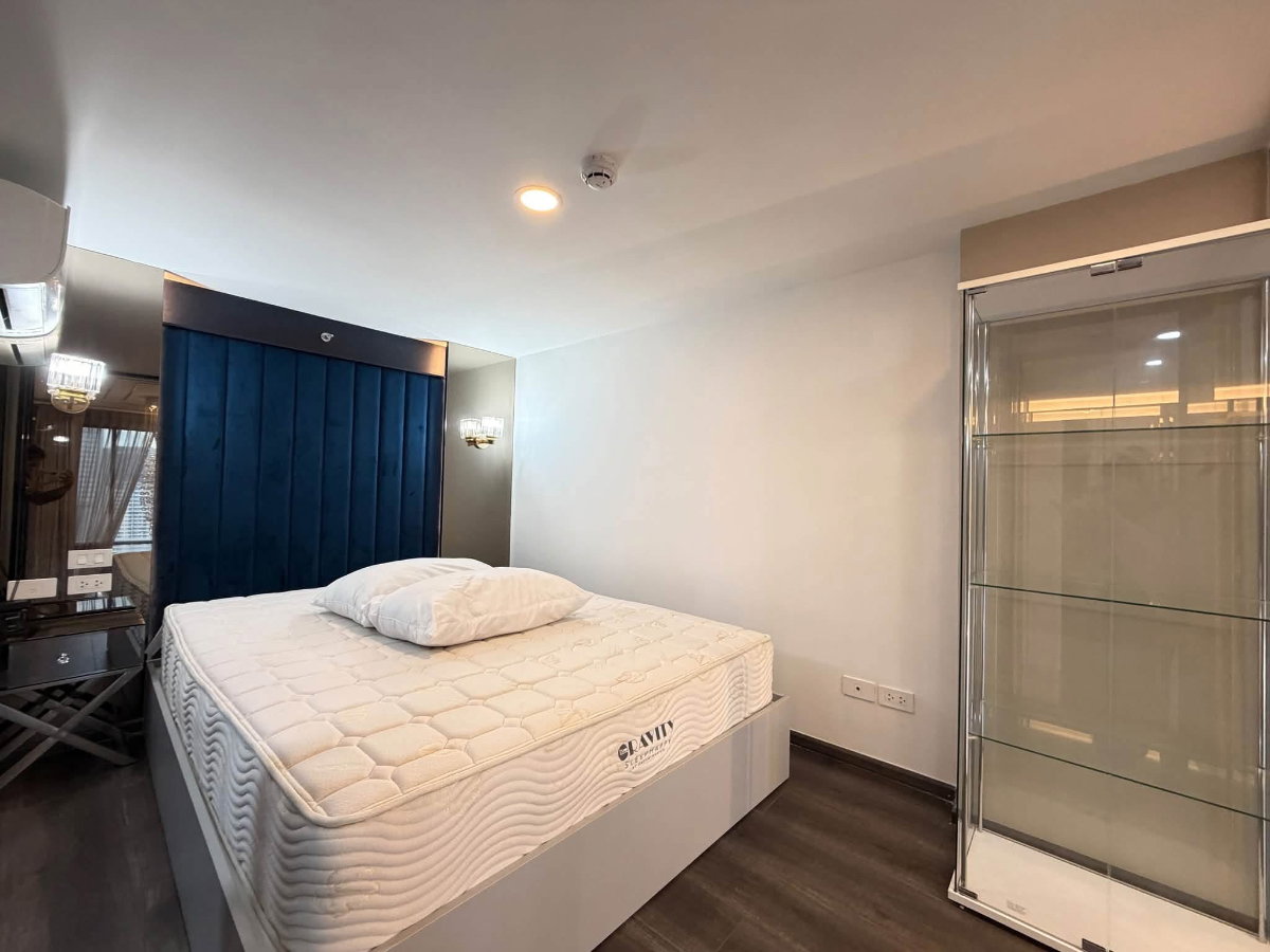 รูป 🔥ให้เช่า🔥 KnightsBridge Space Ratchayothin คอนโด Duplex 2 ชั้น ติด BTS พหลโยธิน 24 ห้องกว้าง กระจกกั้นห้องนอน พร้อมอยู่✅ Line : @livingperfect - รูปที่ 9/9