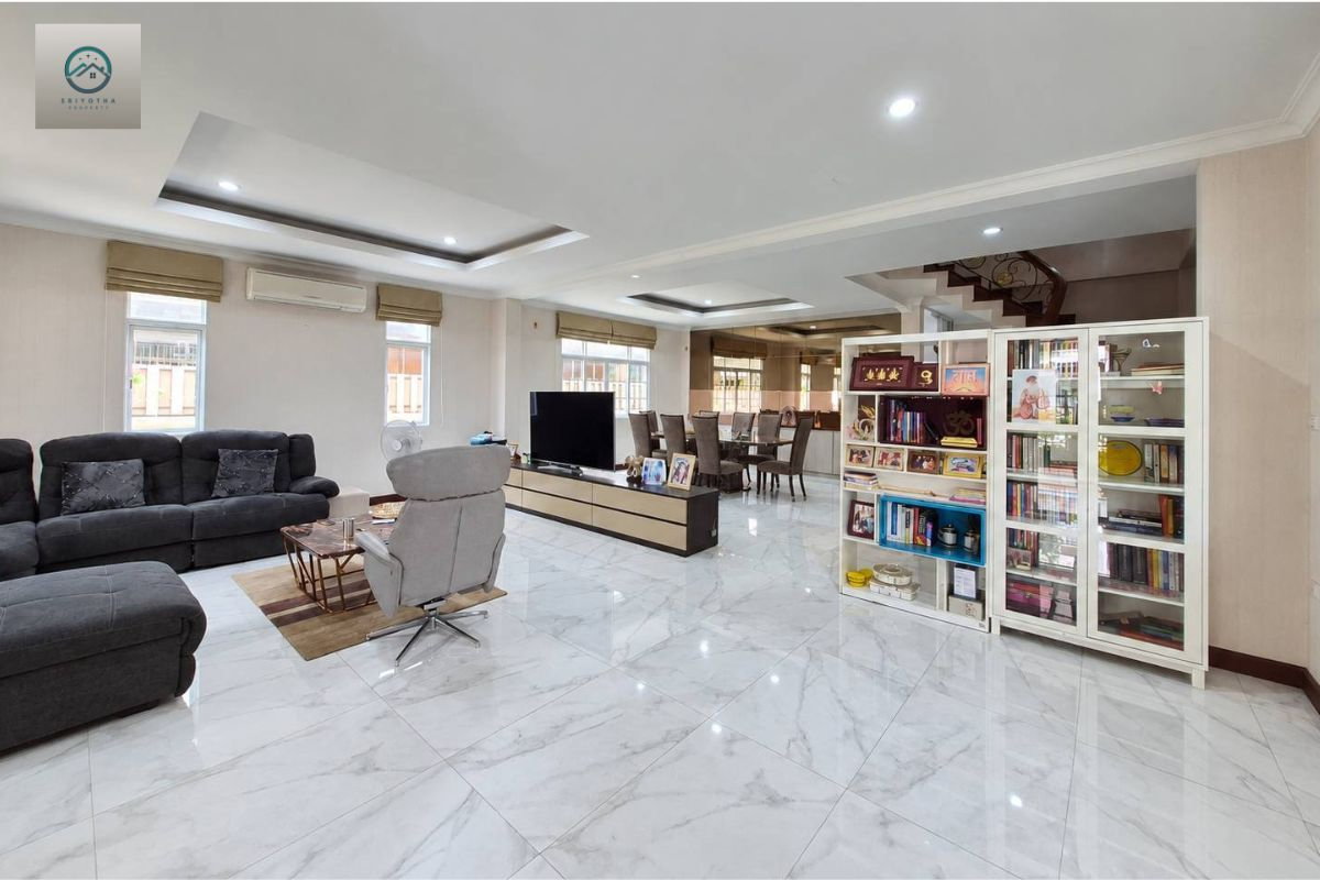 รูป ขายบ้านเดี่ยว 3 ชั้น โครงสร้างบ้านแข็งแรง ย่านทำเลดี  - รูปที่ 10/15