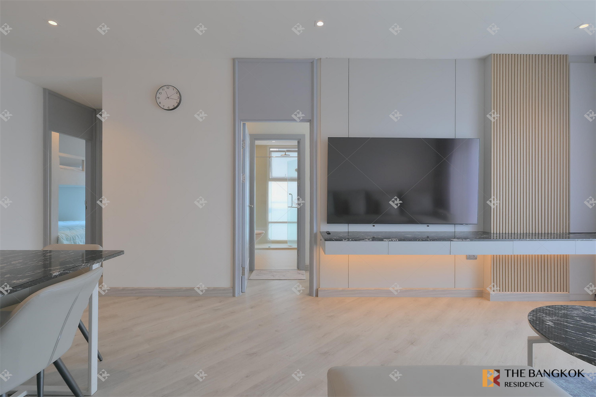 picture The Prime 11 Great price, prime location near BTS Nana - 9/10