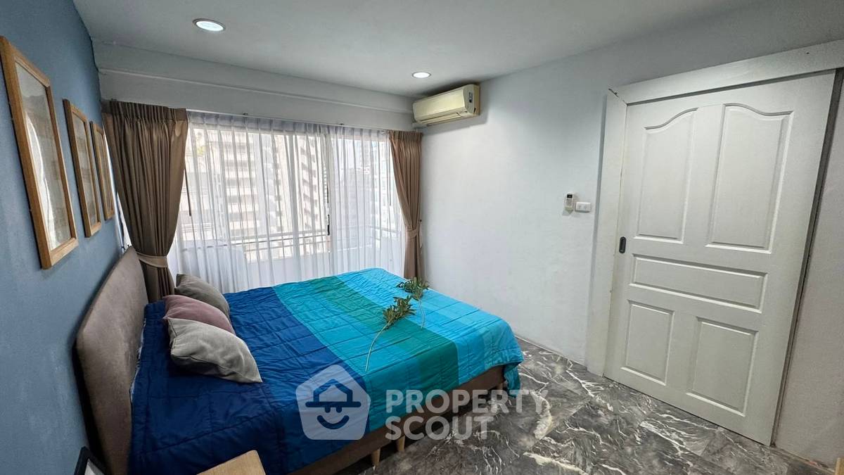 รูป ชั้น 19 ห้องนอน 1 ห้อง Saranjai Mansion Condominium ห่าง BTS นานา 300 ม. (ID 3318630) - รูปที่ 2/13