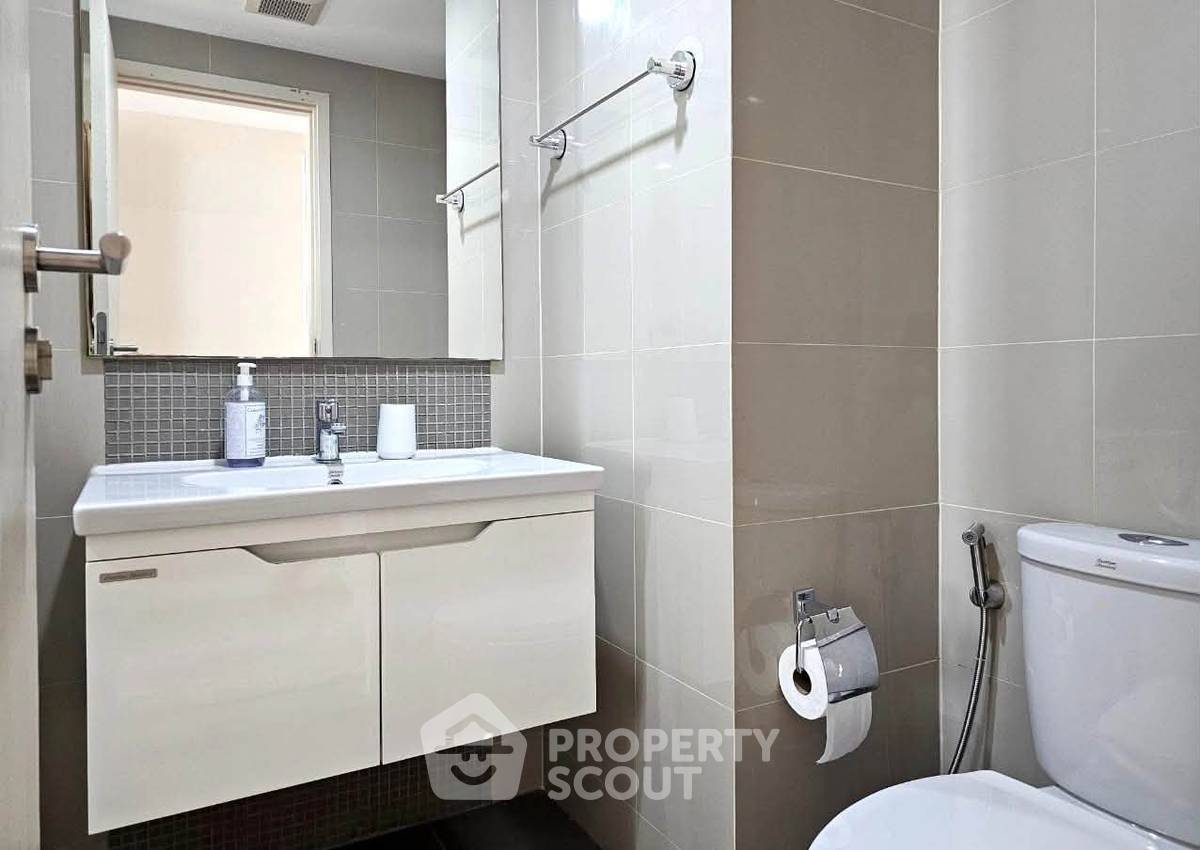 picture Pet-Friendly 1-BR Maestro 39 Sukhumvit 39 Near BTS Phrom Phong (ID 3316105) - 6/11