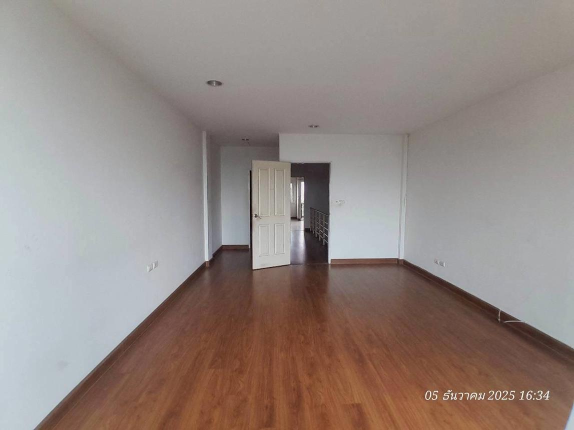 picture SHOP HOUSE 22 Sq.w. Min Buri Bangkok for 7.2M - 31/41