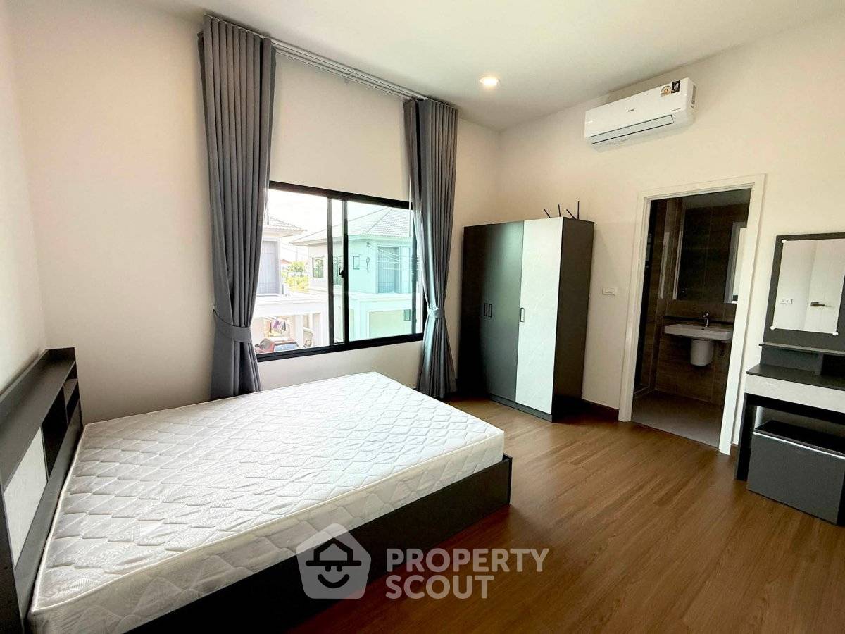 รูป บ้าน 4-ห้องนอน ใน ศีรษะจรเข้ใหญ่ (ID 3317329) - รูปที่ 11/19