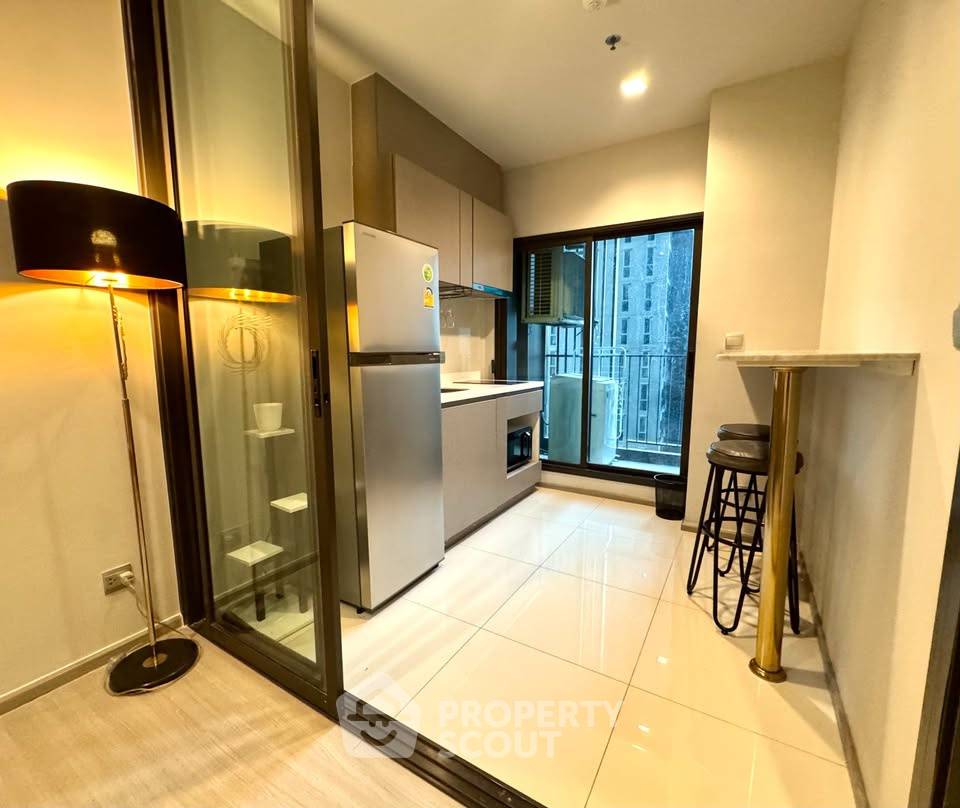 picture Great Value 1-BR At Life Asoke - Rama 9, 300m To MRT Phra Ram 9 (ID 3160714) - 4/16