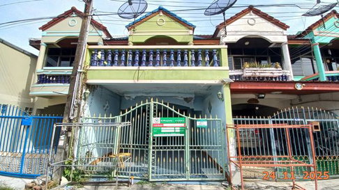 TOWN HOUSE 25 Sq.w. Si Racha Chonburi for 1.3M