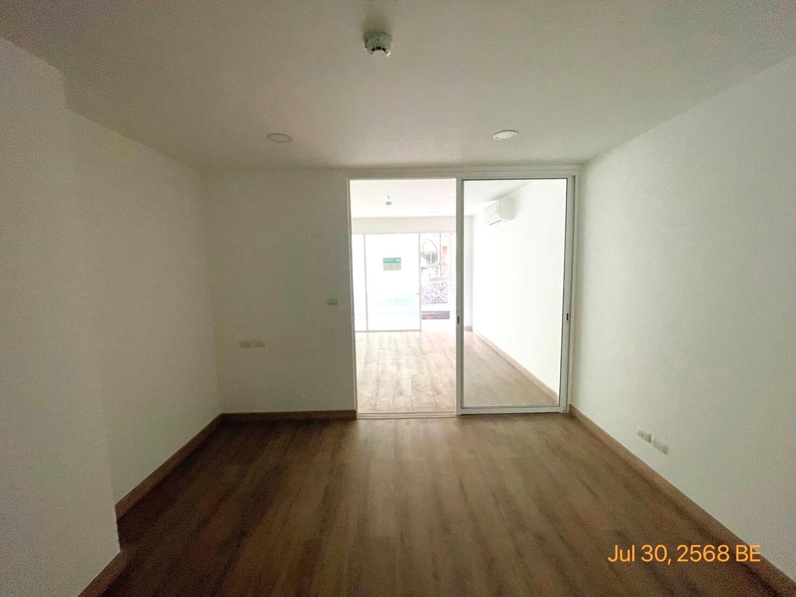 picture OFFICE 38.62 Sq.w. Bang Phlat Bangkok for 2.8M - 15/25