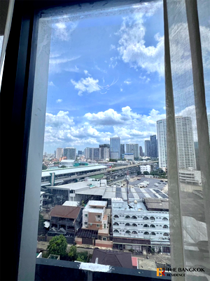 Condos for sale : KnightsBridge Space Ratchayothin Best Location Condo for City Dwellers near BTS Phahonyothin 24