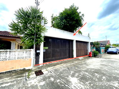 Houses for sale Bangkok : HOME 50 Sq.w. Min Buri Bangkok for 2.2M