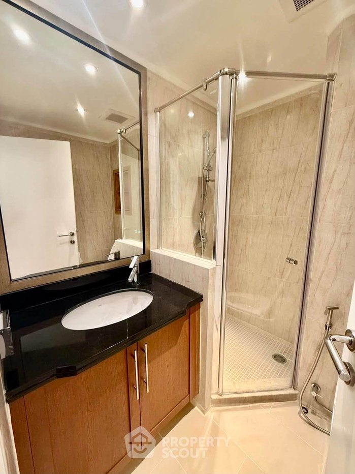 รูป คอนโด 3 ห้องนอน 140 ตร.ม. Baan Siri Ruedee Condominium ใกล้ BTS เพลินจิต (ID 3318877) - รูปที่ 15/19