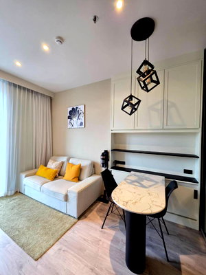 คอนโดให้เช่า : Hot Deal For rent 1 bedroom at Rhythm ekkamai estate