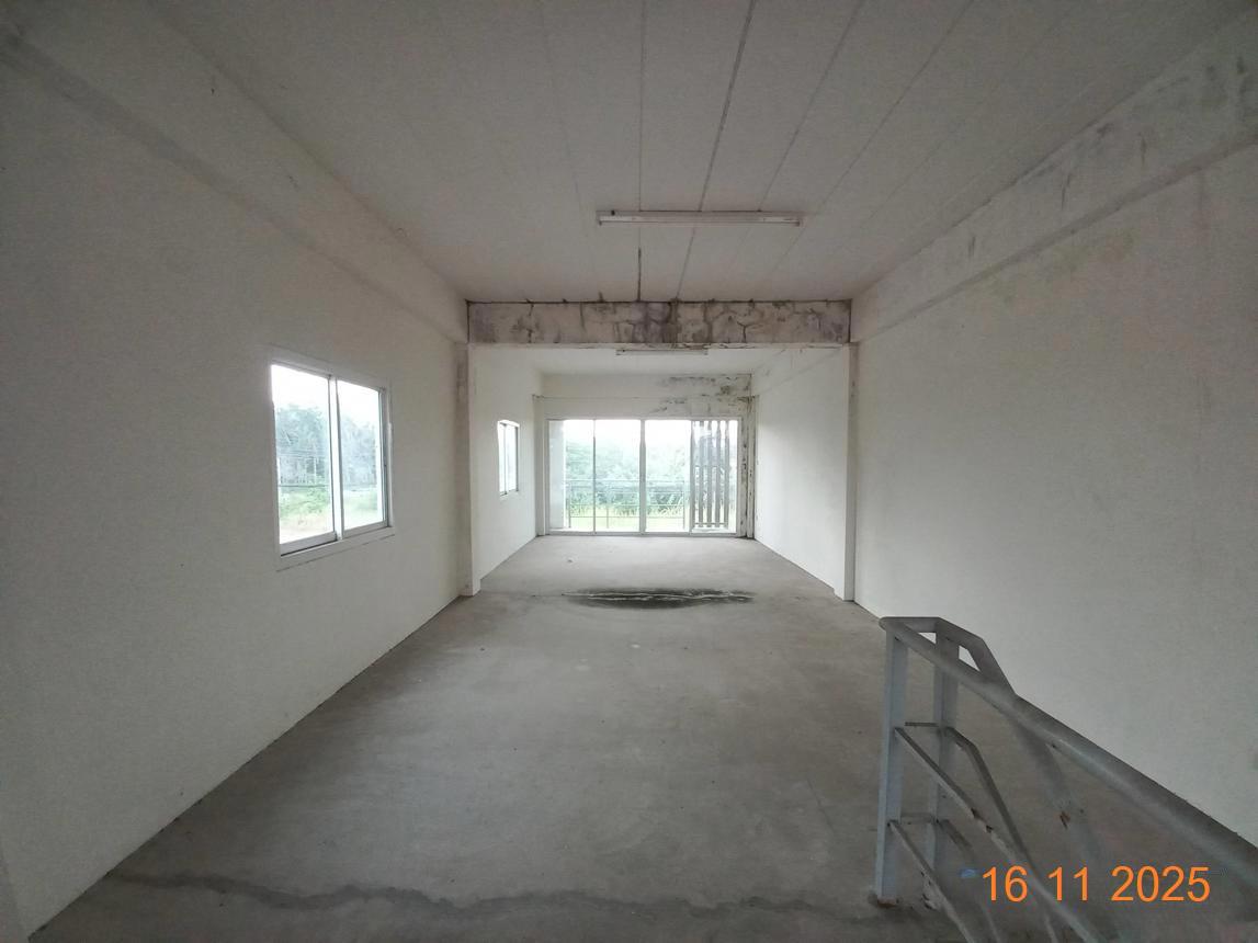 picture SHOP HOUSE 36 Sq.w. Si Racha Chonburi for 3.6M - 23/33