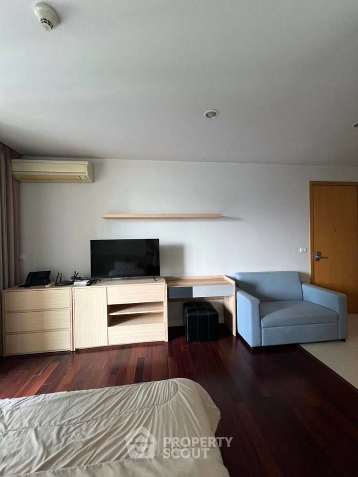 picture 1-BR Condo at Circle Condominium near MRT Phetchaburi (ID 372534) - 1/13