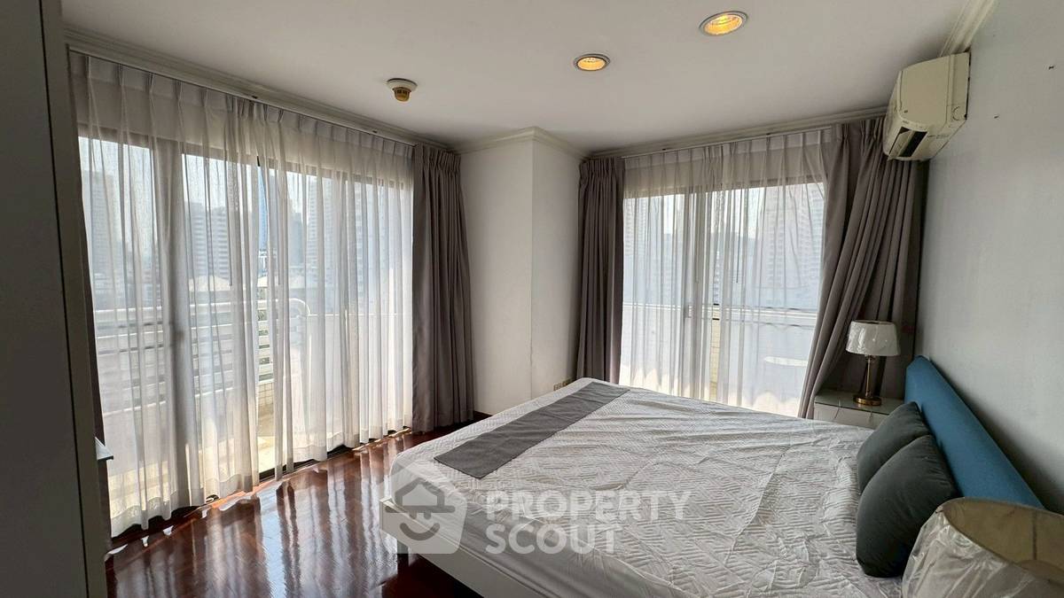 รูป คอนโด 3-ห้องนอน ที่ ริชมอนด์ พาเลส คอนโดมิเนียม ใกล้ BTS พร้อมพงษ์ (ID 3318994) - รูปที่ 12/31
