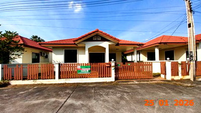 Houses for sale : HOME 53.1 Sq.w. Si Racha Chonburi for 1.7M