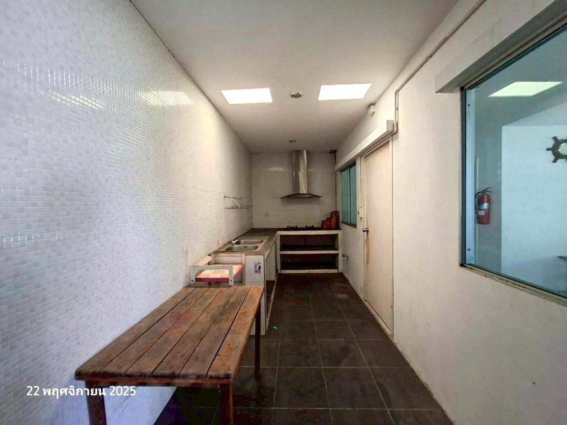 picture TOWN HOUSE 24.2 Sq.w. Krathum Baen Samut Sakhon for 1.8M - 24/37