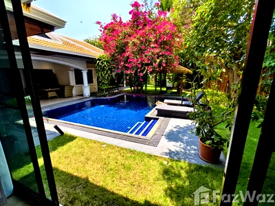 Houses for sale Bang Lamung Chonburi : Spacious 3BR Villa in Prime Jomtien Location 6787653