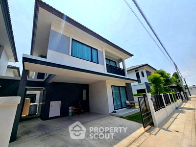Houses for sale Samut Prakarn : 3-BR House at BRITANIA BANGNA KM.26 in Bang Bo (ID 3317318)