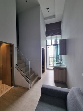 ให้เช่า ห้องLoft 2 ชั้น 2 นอน คอนโด อัลติจูด ยูนิคอร์น สาทร - ท่าพระ 40 ตรม ชั้น 21 เพียง 22000 บาท