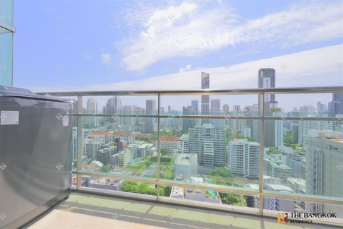 The Prime 11 Great price, prime location near BTS Nana