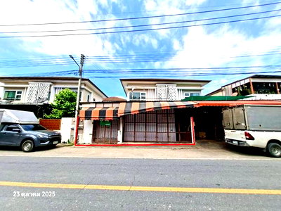 Houses for sale The Brio Mall : HOME 43.3 Sq.w. Sam Phran Nakhon Pathom for 3.5M