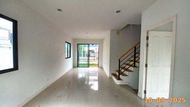 picture TOWN HOUSE 24.9 Sq.w. Ban Bung Chonburi for 1.8M - 5/29