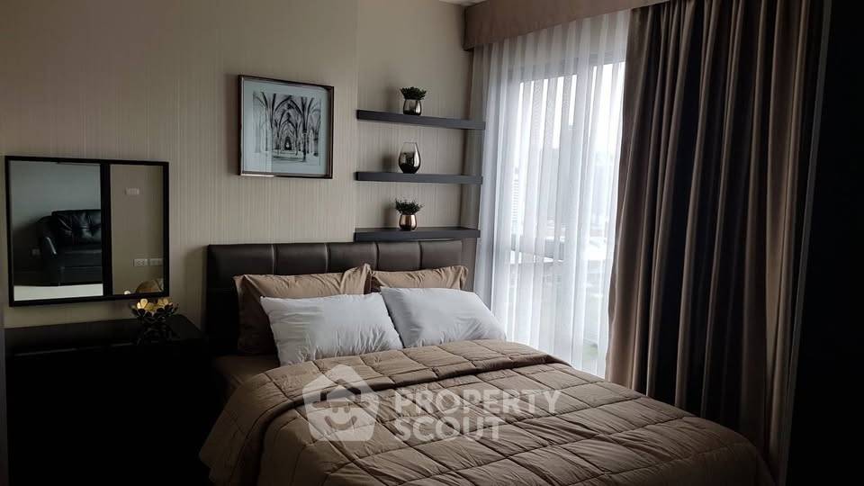 picture 27th-Floor 2-BR At Rhythm Asoke Near MRT Phra Ram 9 (ID 3319553) - 2/4