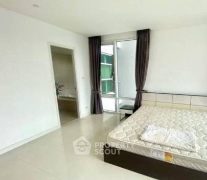 picture 3-BR Condo at Fullerton Sukhumvit near BTS Ekkamai (ID 3044868) - 2/4